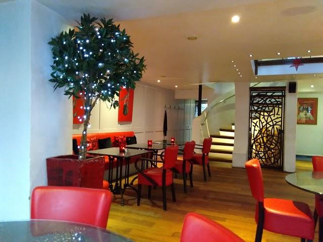 Avanti bar & restaurant