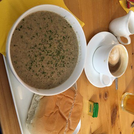 Tata's Cafe & Restaurant